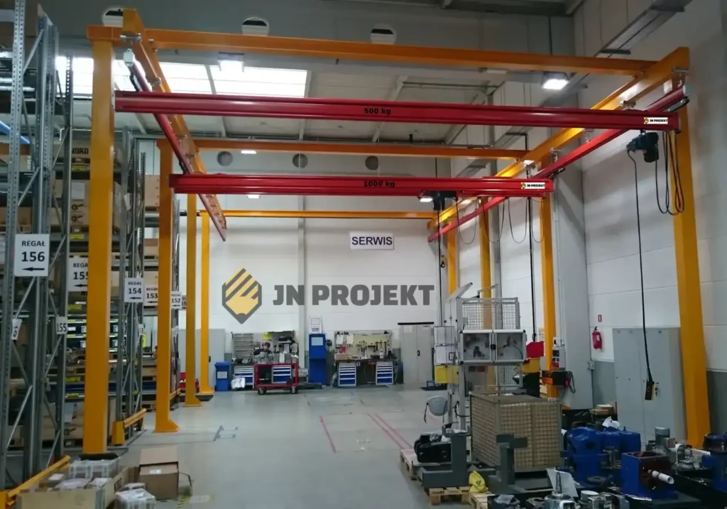 Suwnice modułowe 500 kg i 1000 kg na stanowisku serwisowym